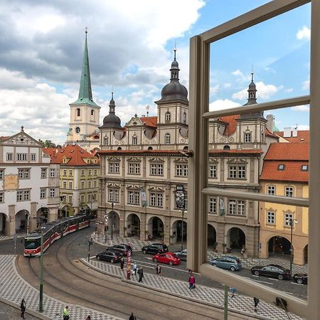 Miss Sophie'S Charles Bridge Hotel Praga Esterno foto