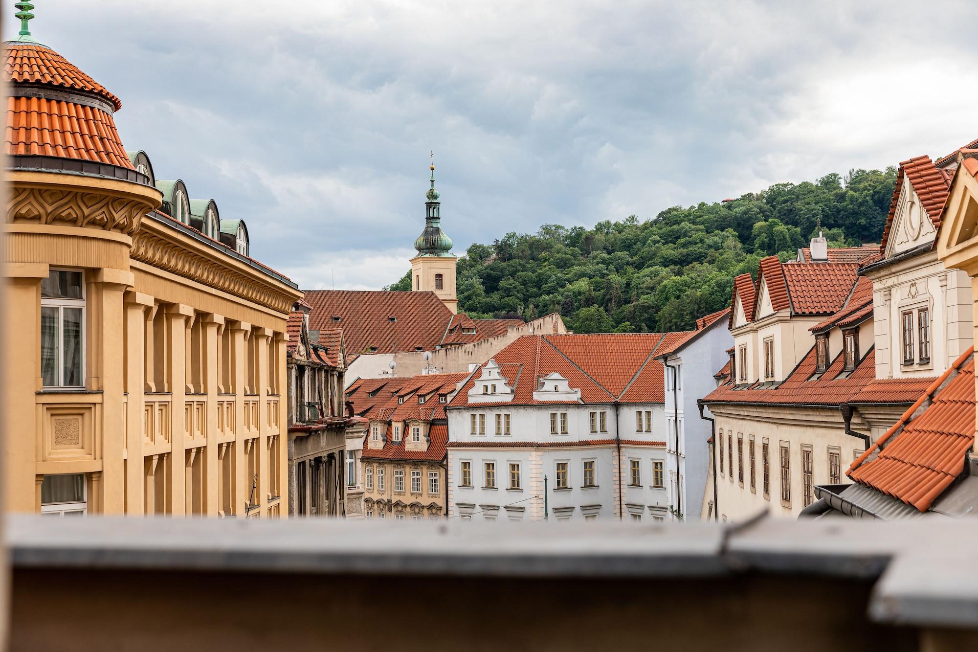 Miss Sophie'S Charles Bridge Hotel Praga Esterno foto