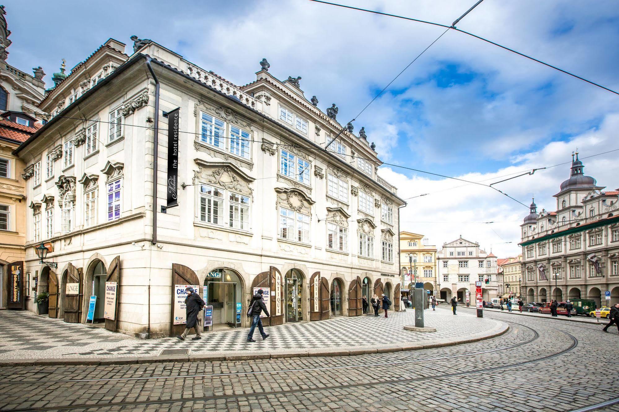 Miss Sophie'S Charles Bridge Hotel Praga Esterno foto